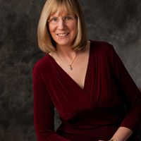 Elizabeth Merrick Photo 34