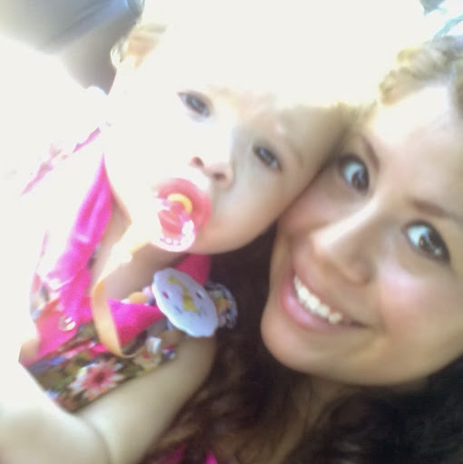 Cindy Briones Photo 24