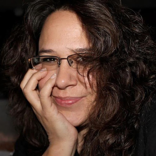 Lori Falcon Photo 25
