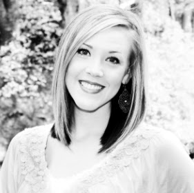 Desiree Howell Photo 14