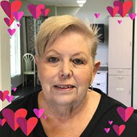 Margaret Ellis Photo 17