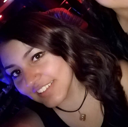 Sylvia Gomez Photo 37