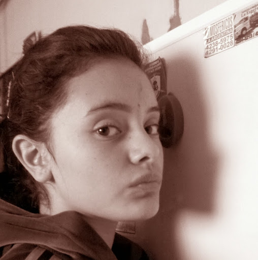 Elizabeth Martinez Photo 38