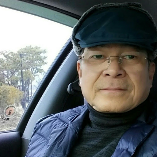 Sung Han Photo 23