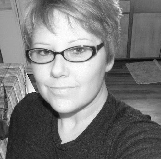 Kimberly Crow Photo 16