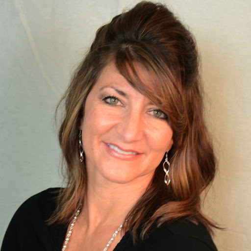 Terrie Leighton Photo 4
