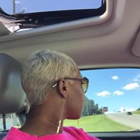 Dee Thomas Photo 20
