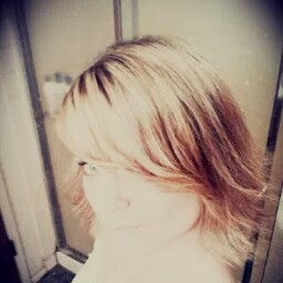 Michelle Morris Photo 34