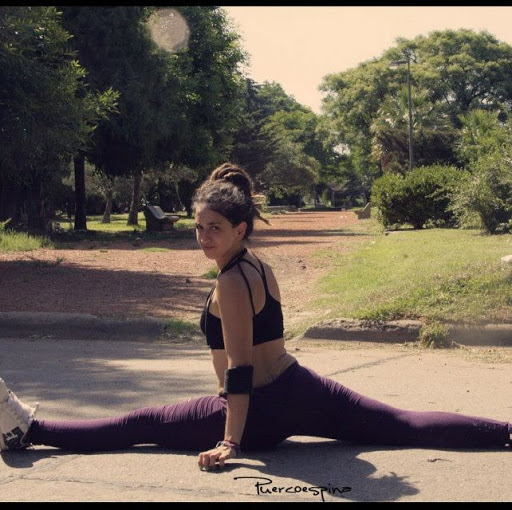 Jimena Velez Photo 6