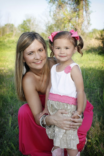 Heather Huskey Photo 12