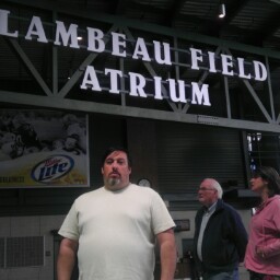 Robert Dietz Photo 24