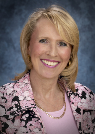 Wendy Robertson Photo 12