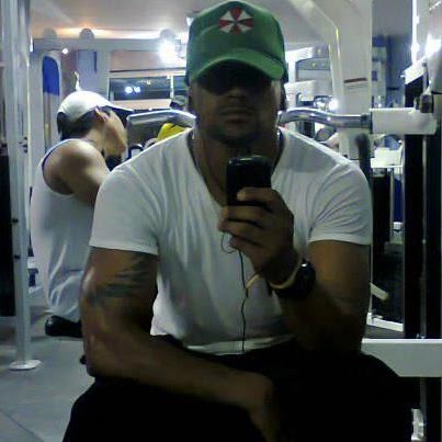 Frank Paredes Photo 26