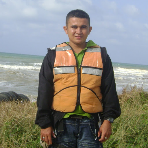 Luis Espitia Photo 27