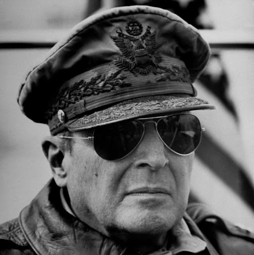 Douglas Macarthur Photo 21