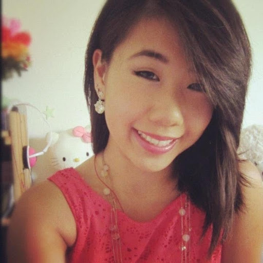 Amy He Photo 31