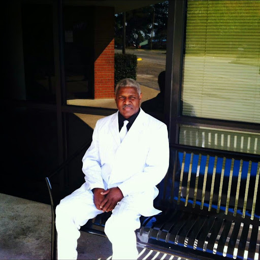 Willie Hall Photo 18