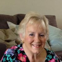 Stephanie Newland Photo 27