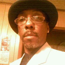 Larry Ashley Photo 9