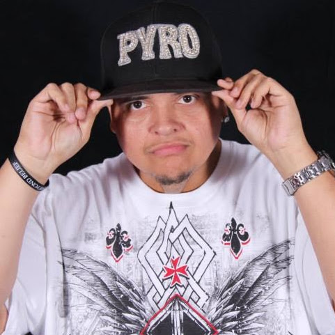 Efrain Velazquez Photo 23