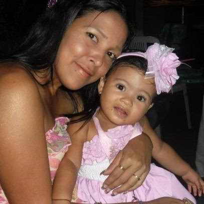 Reina Sarmiento Photo 16