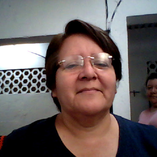 Silvia Alfaro Photo 32