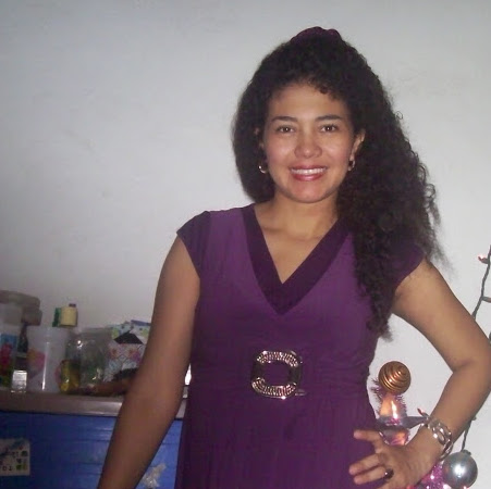 Aurora Aguilar Photo 27
