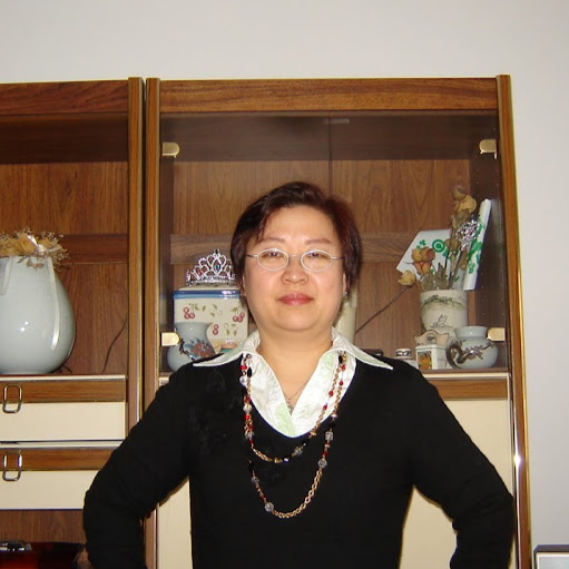 Sunnie Kim Photo 13