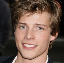 Hunter Parrish Photo 12