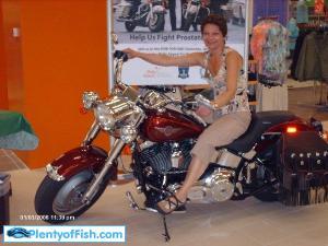 Carol Carter Photo 29