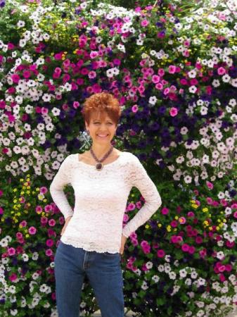 Tina Wagner Photo 11