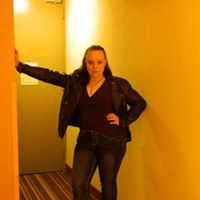 Bernadette Miller Photo 31