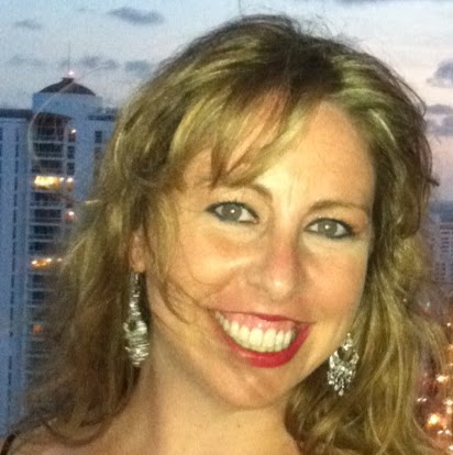 Elizabeth Godfrey Photo 27