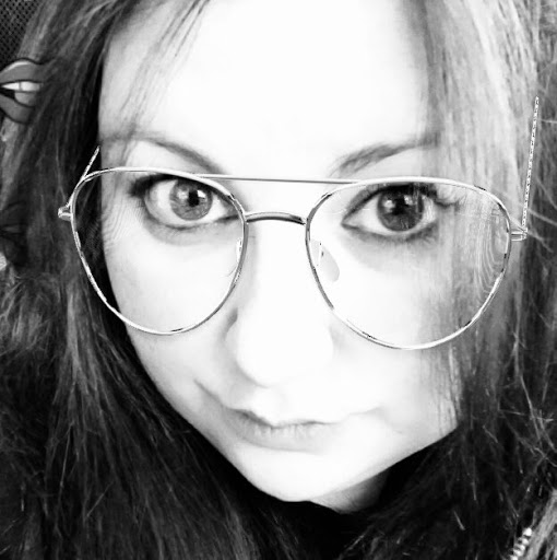 Suzanne Tafoya Photo 13