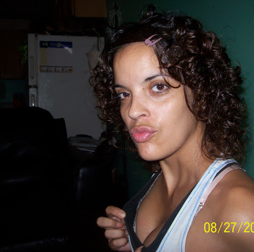 Luz Perez Photo 19
