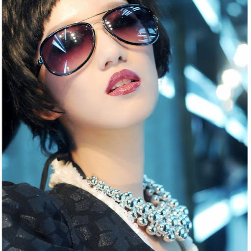 Jingying Tang Photo 3