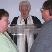 Deanne Hunter Photo 16
