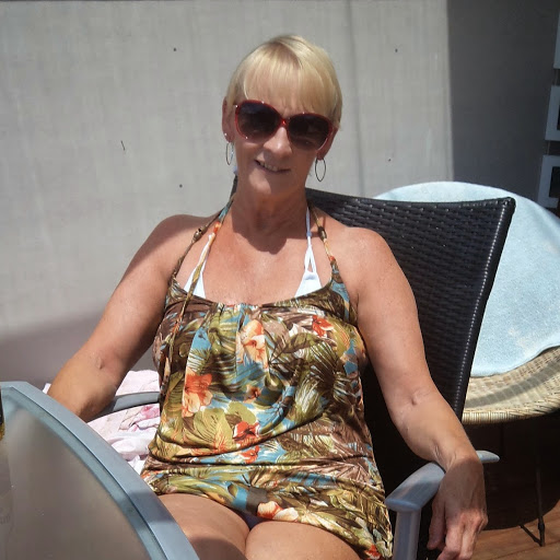 Anne Atkinson Photo 26
