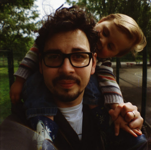 Adam Simons Photo 29