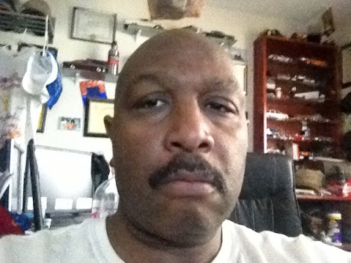 Derrell Jones Photo 21