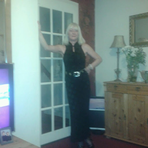 Isobel Wood Photo 16