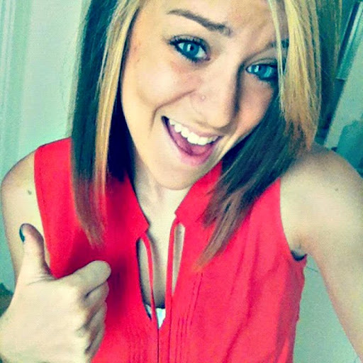 Leah Goss Photo 20