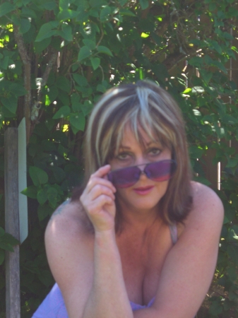 Sandra Moore Photo 52