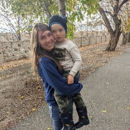 Nicole Hagel Photo 8