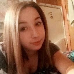 Stella Flores Photo 32
