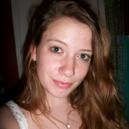 Emily Mathias Photo 16