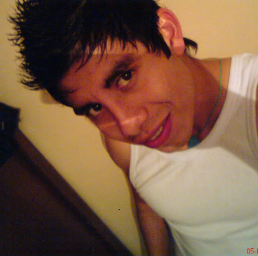 Salvador Hernandez Photo 38