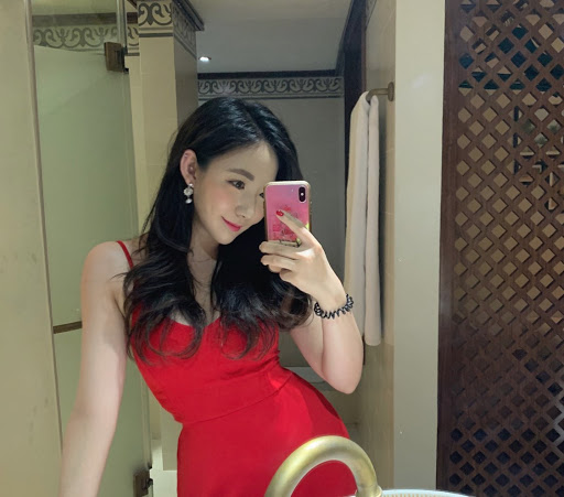 Alicia Yang Photo 16
