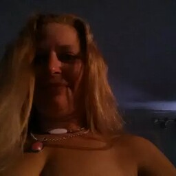 Kathryn Henry Photo 22