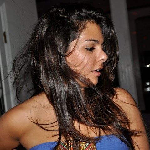 Michelle Morales Photo 21